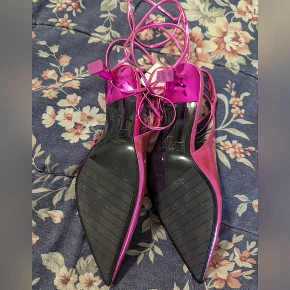 🏵️💚 LACE-UP METALLIC SLINGBACK SHOE - Picture 9 of 10